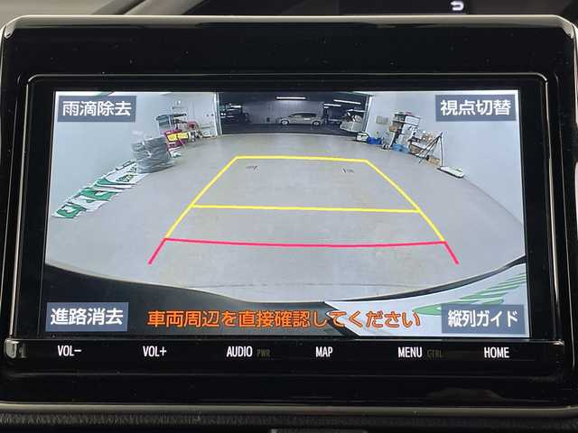 トヨタ ヴォクシー ハイブリッド ZS 煌Ⅲ 埼玉県 2021(令3)年 5.5万km ブラック 純正フリップダウンモニター/純正９インチメモリナビ(型式：NSZT-Y68T)/CD/DVD/Bluetooth/フルセグ/バックカメラ/トヨタセーフティセンス/両側電動スライドドア/ビルトインETC2.0/前後ドライブレコーダー/ハーフレザーシート/前席シートヒーター/プッシュスタート/スマートキー