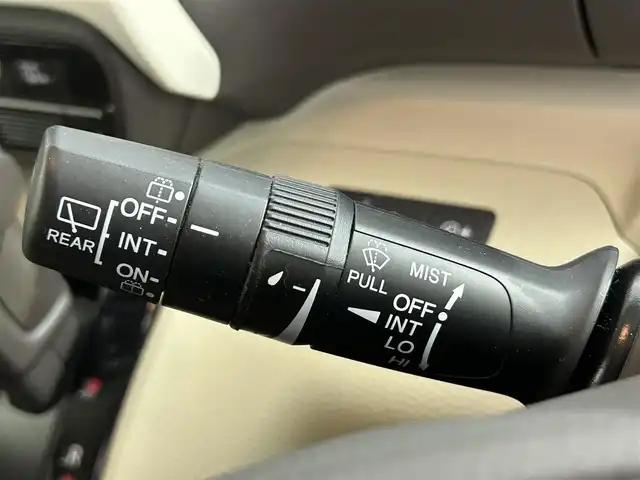 ホンダ Ｎ ＢＯＸ G L ホンダセンシング 道央・札幌 2019(平31)年 5.7万km プレミアムアイボリーパールⅡ ・４WD/・純正８インチＳＤナビ/・バックカメラ/・CD/DVD/BT/フルセグ/USB/SD/iPod/AUX/・純正エンジンスターター/・純正前方ドライブレコーダー/・ビルトインETC/・ホンダセンシング/・レーダークルーズコントロール/・レーンキープアシスト/・先行車発進お知らせ機能/・炉外逸脱抑制システム/・標識認識機能/・片側パワースライドドア/・ＬＥＤヘッドライト/・オートライト/・フォグランプ/・ECON/・積込純正AW冬タイヤ（23年製155/65/R14）/・ミラーヒーター/・ドアバイザー/・ステアリングスイッチ/・電動格納ウィンカーミラー/・保証書・取扱説明書/・スマートキー/・スペアキー