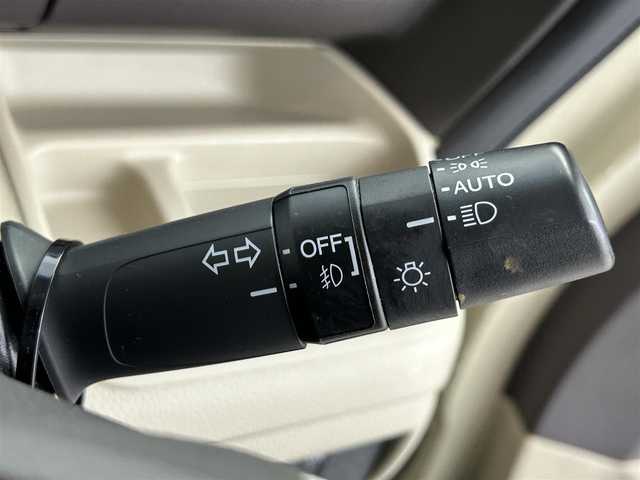 ホンダ Ｎ ＢＯＸ G L ホンダセンシング 道央・札幌 2019(平31)年 5.7万km プレミアムアイボリーパールⅡ ・４WD/・純正８インチＳＤナビ/・バックカメラ/・CD/DVD/BT/フルセグ/USB/SD/iPod/AUX/・純正エンジンスターター/・純正前方ドライブレコーダー/・ビルトインETC/・ホンダセンシング/・レーダークルーズコントロール/・レーンキープアシスト/・先行車発進お知らせ機能/・炉外逸脱抑制システム/・標識認識機能/・片側パワースライドドア/・ＬＥＤヘッドライト/・オートライト/・フォグランプ/・ECON/・積込純正AW冬タイヤ（23年製155/65/R14）/・ミラーヒーター/・ドアバイザー/・ステアリングスイッチ/・電動格納ウィンカーミラー/・保証書・取扱説明書/・スマートキー/・スペアキー