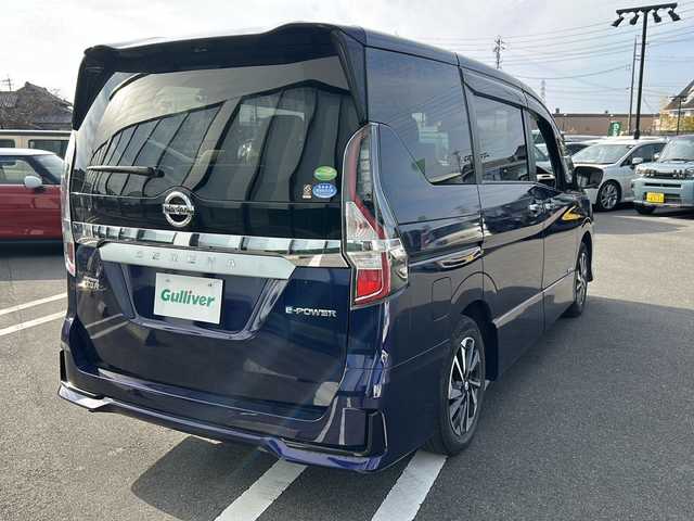 日産 セレナ