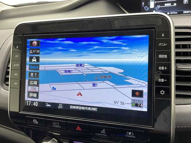 日産 セレナ e－パワー ハイウェイスター V 宮崎県 2019(令1)年 2.9万km アズライトブルー プロパイロット/エマ―ジェンシーブレーキ/LDW（車線逸脱警報）/LDP（車線逸脱防止支援）/BSW（後側方車両検知警報）/BSI（後側方衝突防止支援）/クロストラフィックアラート/オートマチックハイビーム/クリアランスソナー/速度標識表示/道路標識表示/インテリジェントパーキングアシスト/純正10インチSDナビ/フルセグTV/CD/DVD/Blu-ray/Bluetooth/アラウンドビューモニター/純正11インチ後席フリップダウンモニター/両側パワースライドドア/ハンズフリーオートスライドドア/シートヒーター/ビルトインETC/LEDヘッドライト/純正ナビ一体型ドライブレコーダー（DJ4-D）/純正16インチAW/スマートキー×２