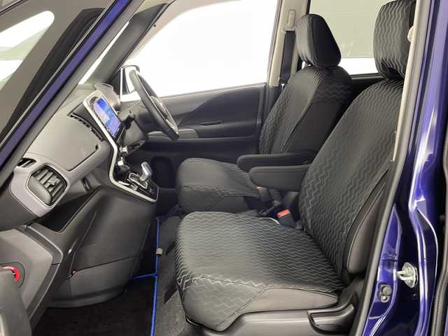 日産 セレナ e－パワー ハイウェイスター V 宮崎県 2019(令1)年 2.9万km アズライトブルー プロパイロット/エマ―ジェンシーブレーキ/LDW（車線逸脱警報）/LDP（車線逸脱防止支援）/BSW（後側方車両検知警報）/BSI（後側方衝突防止支援）/クロストラフィックアラート/オートマチックハイビーム/クリアランスソナー/速度標識表示/道路標識表示/インテリジェントパーキングアシスト/純正10インチSDナビ/フルセグTV/CD/DVD/Blu-ray/Bluetooth/アラウンドビューモニター/純正11インチ後席フリップダウンモニター/両側パワースライドドア/ハンズフリーオートスライドドア/シートヒーター/ビルトインETC/LEDヘッドライト/純正ナビ一体型ドライブレコーダー（DJ4-D）/純正16インチAW/スマートキー×２