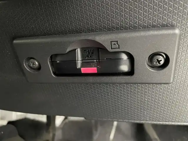 ダイハツ タント カスタム X スタイルセレクション 千葉県 2022(令4)年 3.4万km ターコイズブルーマイカメタリック 禁煙車/スマートアシストIII/・衝突回避支援ブレーキ機能/・衝突警報機能/・車線逸脱警報機能/・誤発進抑制制御機能/・先行者発進お知らせ機能/・前後コーナーセンサー/・オートハイビーム/両側パワースライドドア/純正メモリナビ/・型式:NMZK-W71D/・フルセグTV/・Bluetooth/CD/DVD/USB/MSV/アラウンドビューモニター/LEDオートライト/ハーフレザーシート/前席シートヒーター/ロングスライドシート/ミラクルオープンドア/純正14インチアルミホイール/ステアリングスイッチ/アイドリングストップ/プッシュスタート/スマートキー/スペアキー1本/取扱説明書