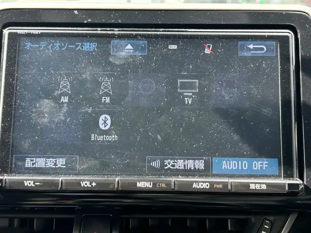 トヨタ Ｃ－ＨＲ G LEDエディション 奈良県 2018(平30)年 4万km ホワイトパールクリスタルシャイン 純正ナビ(NSZT-Y66T)/(AM/FM/CD/DVD/BT/フルセグTV/SD)/TRDフルエアロ/TRD16インチAW/ハーフレザーシート/シートヒーター/バックカメラ/トヨタセーフティセンス/クリアランスソナー/プリクラッシュセーフティ/レーントレーシングアシスト/オートマチックハイビーム/ビルトインETC/クルーズコントロール/オートライト/電動サイドブレーキ/革巻きステアリング/ステアリングスイッチ/横滑り防止装置/前方ドライブレコーダー/プッシュスタート/電格ウインカーミラー/純正フロアマット/純正ドアバイザー
