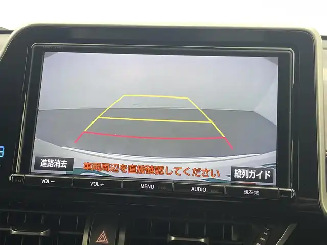 トヨタ Ｃ－ＨＲ G LEDエディション 熊本県 2018(平30)年 4万km ホワイトパールクリスタルシャイン TRDフルエアロ/純正ナビ(NSZT-Y66T)/(AM/FM/CD/DVD/BT/フルセグTV/SD)/トヨタセーフティーセンス/・プリクラッシュセーフティ/・レーンディパーチャーアラート/・レーダークルーズコントロール/・ブラインドスポットモニター/横滑り防止/バックカメラ/純正前方ドライブレコーダー（TZ-D004）/ビルトインETC/前席シートヒーター/前後クリアランスソナー/ハーフレザーシート/オートマチックブレーキホールド/電動格納ミラー/純正ドアバイザー/純正フロアマット/TRD18インチAW/オートライト/オートマチックハイビーム/フォグランプ/スマートキー/プッシュスタート