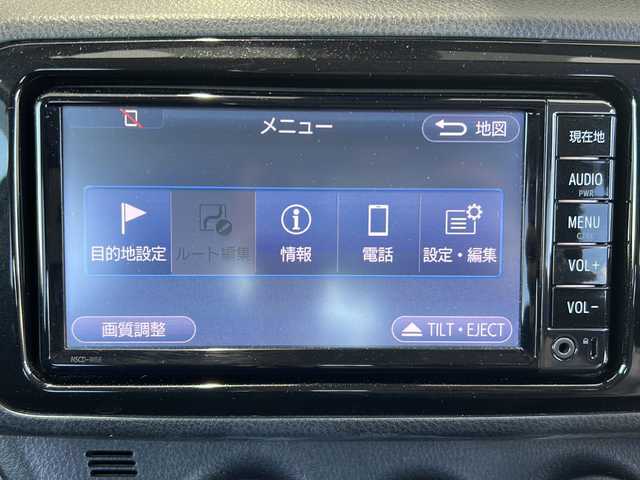 トヨタ ヴィッツ F 富山県 2017(平29)年 2.2万km スーパーホワイトⅡ 禁煙車/トヨタセーフティセンス/・レーンキープアシスト/・プリクラッシュセーフティ/・ハイビームアシスト/4WD/純正ナビ(CD/DVD/BT/TV)/バックカメラ/横滑り防止/寒冷地仕様/純正フロアマット/ドアバイザー/スペアキー/ウィンカーミラー/フォグランプ/保証書/取扱説明書