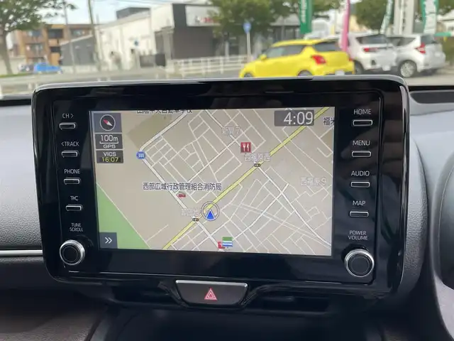 トヨタ ヤリスクロス ハイブリッド Z 鳥取県 2021(令3)年 4万km ホワイトパールクリスタルシャイン トヨタセーフティセンス/レーダークルーズ コントロール/純正ナビ/フルセグ/Bluetooth/Miracast/パノラミックビューモニター/ブラインドスポットモニター/スマートキー/プッシュスタート/ビルトインETC2.0/パワーバックドア/前後ドライブレコーダー /D席パワーシート /ブラウンレザー調コンビシート/前席シートヒーター/純正18AW/ABS/セキュリティアラーム/オートライト/オートマチックハイビーム/LEDヘッドライト＆LEDフォグ/W＆サイドエアバック/カーテンエアバック /電動パーキング