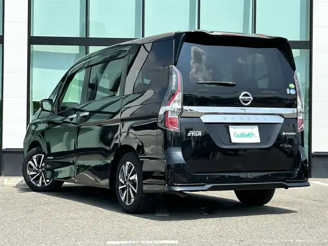 日産 セレナ e－パワー ハイウェイスター V 和歌山県 2020(令2)年 6.6万km ダイヤモンドブラック 純正ナビ/フリップダウンモニター/フルセグTV/アラウンドビューモニター/（BT/CD/DVD)/エマージェンシーブレーキ/プロパイロット/パーキングアシスト/横滑り防止装置/ドライブレコーダー/ビルトインETC/純正フロアマット/純正アルミホイール/LEDヘッドライト/フォグランプ/オートライト