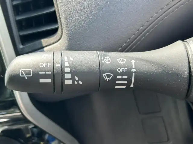 日産 セレナ e－パワー ハイウェイスター V 和歌山県 2020(令2)年 6.6万km ダイヤモンドブラック 純正ナビ/フリップダウンモニター/フルセグTV/アラウンドビューモニター/（BT/CD/DVD)/エマージェンシーブレーキ/プロパイロット/パーキングアシスト/横滑り防止装置/ドライブレコーダー/ビルトインETC/純正フロアマット/純正アルミホイール/LEDヘッドライト/フォグランプ/オートライト