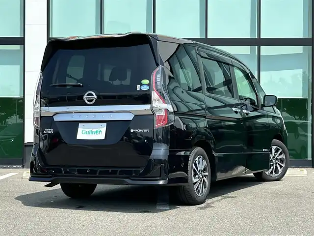 日産 セレナ e－パワー ハイウェイスター V 和歌山県 2020(令2)年 6.6万km ダイヤモンドブラック 純正ナビ/フリップダウンモニター/フルセグTV/アラウンドビューモニター/（BT/CD/DVD)/エマージェンシーブレーキ/プロパイロット/パーキングアシスト/横滑り防止装置/ドライブレコーダー/ビルトインETC/純正フロアマット/純正アルミホイール/LEDヘッドライト/フォグランプ/オートライト
