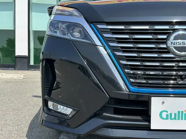 日産 セレナ e－パワー ハイウェイスター V 和歌山県 2020(令2)年 6.6万km ダイヤモンドブラック 純正ナビ/フリップダウンモニター/フルセグTV/アラウンドビューモニター/（BT/CD/DVD)/エマージェンシーブレーキ/プロパイロット/パーキングアシスト/横滑り防止装置/ドライブレコーダー/ビルトインETC/純正フロアマット/純正アルミホイール/LEDヘッドライト/フォグランプ/オートライト