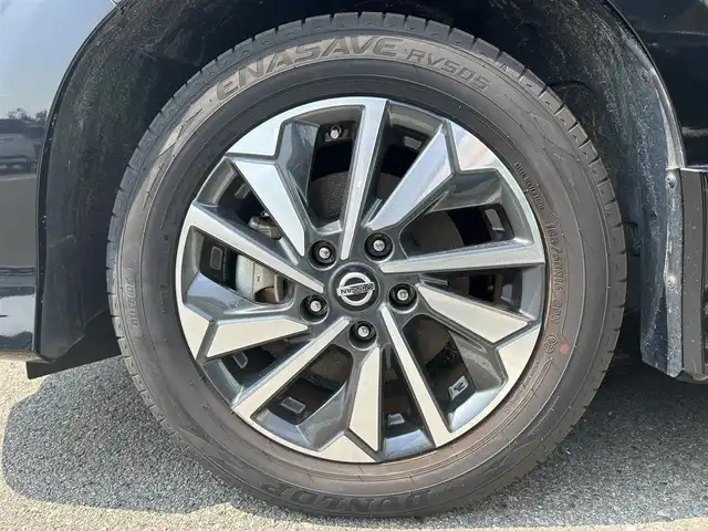 日産 セレナ e－パワー ハイウェイスター V 和歌山県 2020(令2)年 6.6万km ダイヤモンドブラック 純正ナビ/フリップダウンモニター/フルセグTV/アラウンドビューモニター/（BT/CD/DVD)/エマージェンシーブレーキ/プロパイロット/パーキングアシスト/横滑り防止装置/ドライブレコーダー/ビルトインETC/純正フロアマット/純正アルミホイール/LEDヘッドライト/フォグランプ/オートライト