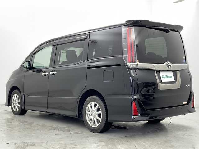 トヨタ ノア Si ダブルバイビーⅡ 宮城県 2020(令2)年 7万km ブラック ワンオーナー/トヨタセーフティーセンス/・プリクラッシュセーフティ/・レーンディパーチャーアラート/・クルーズコントロール/・クリアランスソナー/純正10型ナビ（NSZN-Z68T）/・フルセグTV/・BT.CD/DVD.SD.USB./バックカメラ/ハーフレザーシート/革巻きステアリング/ステアリングスイッチ/ドライブレコーダー（前後）/ビルトインETC/LEDヘッドライト/LEDフォグライト/社外15インチAW/プッシュスタート/スマートキー/純正フロアマット/ドアバイザー/アイドリングストップ/横滑り防止/ロールサンシェード