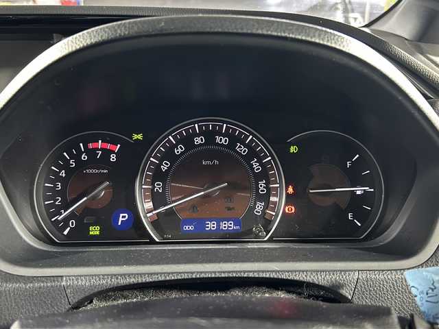 トヨタ エスクァイア Xi 沖縄県 2019(令1)年 3.9万km ホワイトパールクリスタルシャイン 禁煙車/県外仕入れ/スマートキー/両側パワースライド/社外８インチナビ/ＣＤ／ＤＶＤ／ＴＶ/Ｂｌｕｅｔｏｏｔｈ/社外１０．２インチフリップダウン/バックカメラ/社外レザー調シートカバー/トヨタセーフティーセンス/純正１５インチアルミ/前後ドライブレコーダー/LEDヘッドライト/フォグランプ/電動格納ミラー
