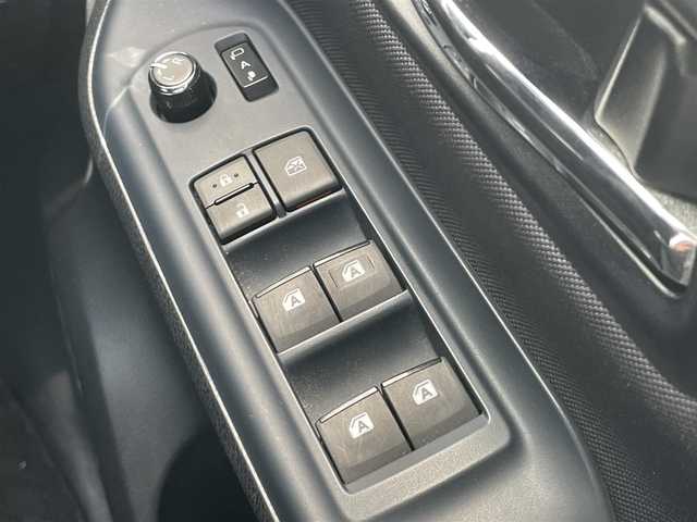 トヨタ ヴォクシー ZS 煌 千葉県 2016(平28)年 4.2万km ブラック 純正９インチナビ/トヨタセーフティセンス/両側パワースライドドア/フルセグＴＶ/バックカメラ/フリップダウンモニター/ビルトインＥＴＣ/ＬＥＤヘッドライト/オートライト/ＢＬＵＥＴＯＯＴＨ