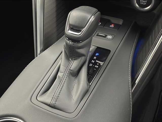 トヨタ ハリアー Z 新潟県 2023(令5)年 1.7万km プレシャスブラックパール 純正メーカーOPナビ/プリクラッシュセーフティ/レーダークルーズコントロール/レーンキープアシスト/ハーフレザー/パノラミックビューモニター/デジタルインナーミラー/パワーバックドア/ブラインドスポットモニター/ETC/オートライト/オートハイビーム/LEDヘッドライト/パワーシート