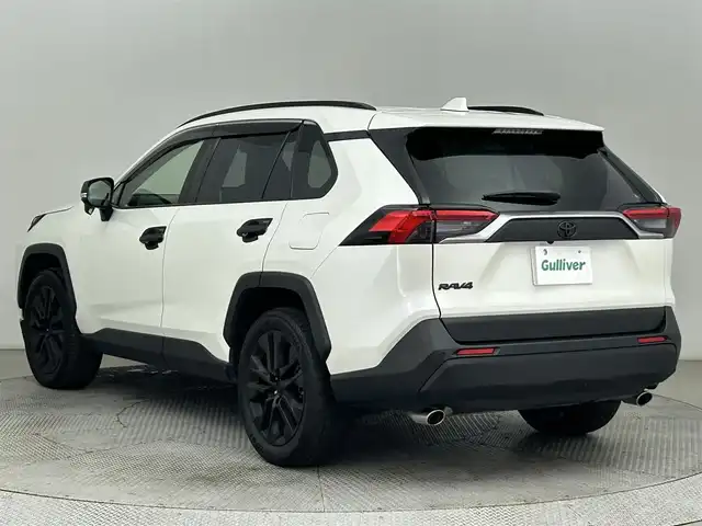トヨタ ＲＡＶ４ G Zパッケージ 道央・札幌 2020(令2)年 3.8万km ホワイトパールクリスタルシャイン ・４WD/・純正SDナビ/・CD/DVD/SD/BT/・フルセグTV/・バックカメラ/・ビルトインETC2.0/・デジタルインナーミラー/・トヨタセーフティセンス/・プリクラッシュセーフティ/・レーンキープアシスト/・アダプティブクルーズコントロール/・クリアランスソナー/・ステアリングヒーター/・横滑り防止装置/・オートマチックハイビーム/・オートライト/・パワーバックドア/・D+N席シートヒーター/・D席パワーシート/・純正19インチAW/・純正フロアマット/・プッシュスタート/・スマートキー/・スペアキー/・保証書/・取扱説明書