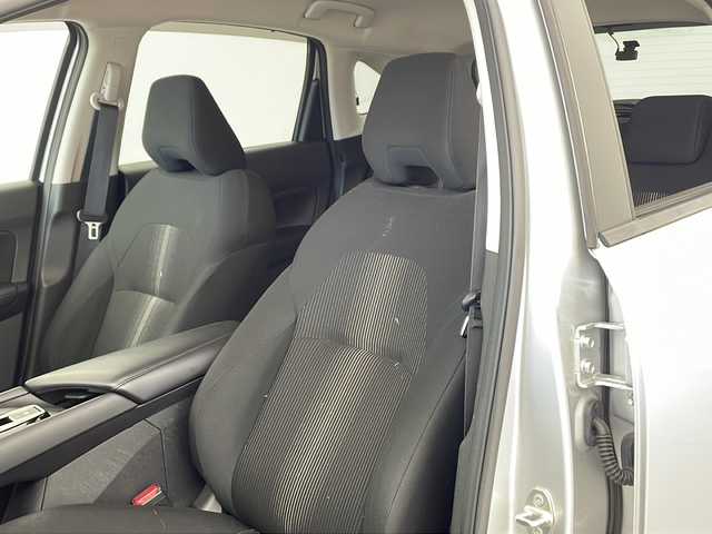 日産 ノート X 兵庫県 2022(令4)年 1.2万km ブリリアントシルバー ・純正ナビ/　Bluetoothオーディオ/　CD/DVD再生/　SDミュージックサーバー/　USB接続/　ipod接続/　フルセグテレビ/・衝突被害軽減システム/・ETC2.0/・バックカメラ/・純正フロアマット/・ABS/・横滑り防止機能/・前後コーナーセンサー/・盗難防止装置/・オートライト/・LEDヘッドライト/・W＋サイドエアバック/・カーテンエアバック/・AACエアコン/・スマートキー