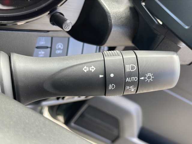 スズキ ジムニー XL 山口県 2023(令5)年 1.5万km ジャングルグリーン 5速MT/カロッツェリアナビ/Bluetooth/iPod/AUX/フルセグTV/ＭＩＤ１６インチアルミホイール×５本　/純正オプションレトログリル　/リフトアップサスペンション　/D/N席シートヒーター　/ルーフラック　/ＬＥＤヘッドライト　/ミラーヒーター　/純正フロアマット/レーンキープアシスト/ダウンヒルアシストコントロール/プッシュスタート