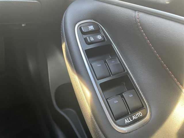 トヨタ クラウン ハイブリッド アスリートS 熊本県 2013(平25)年 7.7万km プレシャスブラックパール 純正HDDナビＤＴＶ/・AM/FM/CD/DVD/USB/BT/・フルセグTV/バックカメラ/クリアランスソナー/横滑り防止機能/クルーズコントロール/前後コーナーセンサー/革巻きステアリング/・ステアリングリモコン/・ステアリングヒーター/オートライト/・HIDライト/・フォグランプ/ビルトインETC/レザーシート/・D/N席パワーシート/・D/N席シートヒーター/・D/N席エアーシート/リアサンシェード/電動格納ミラー/・ウィンカーミラー/ドアバイザー/純正フロアマット/純正アルミホイール/スマートキー