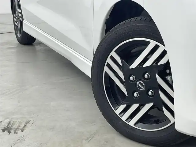 日産 デイズ ハイウェイスターX 福島県 2025(令7)年 0.3万km ホワイトパール 純正９型ナビ（ＢＴ，フルセグＴＶ）　/アラウンドビューモニター　/コーナーセンサー　/エマージェンシーブレーキ　/レーンキープ　/先行車発進お知らせ　/アイドリングストップ　/純正１４インチＡＷ　/ＬＥＤヘッドライト