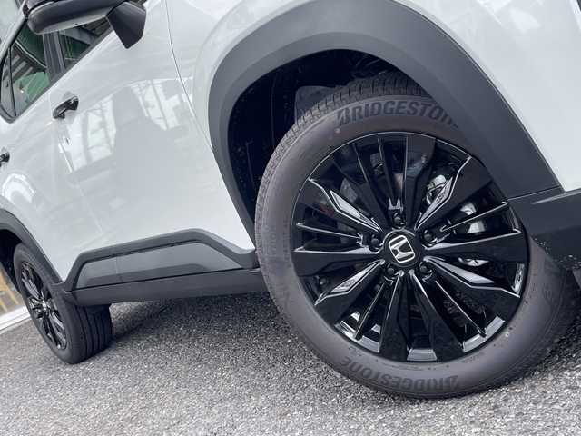 ホンダ ＷＲ－Ｖ Z ブラックスタイル 福島県 2025(令7)年 0.1千km プラチナホワイトパール カーテンエアバック/オートクルーズコントロール/Wエアコン/Bluetooth/USB入力端子/スマートキー/ハーフレザーシート/オートライト/LEDヘッドライト/フロントフォグランプ/純正AW/MTモード付/禁煙車/登録済未使用車/衝突被害軽減ブレーキ/横滑り防止/レーンキープアシスト/アクセル踏み間違い防止装置/オートマチックハイビーム/盗難防止装置