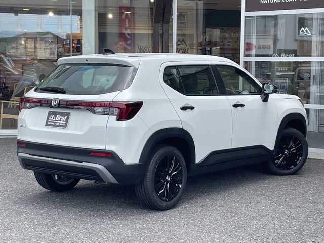 ホンダ ＷＲ－Ｖ Z ブラックスタイル 福島県 2025(令7)年 0.1千km プラチナホワイトパール カーテンエアバック/オートクルーズコントロール/Wエアコン/Bluetooth/USB入力端子/スマートキー/ハーフレザーシート/オートライト/LEDヘッドライト/フロントフォグランプ/純正AW/MTモード付/禁煙車/登録済未使用車/衝突被害軽減ブレーキ/横滑り防止/レーンキープアシスト/アクセル踏み間違い防止装置/オートマチックハイビーム/盗難防止装置