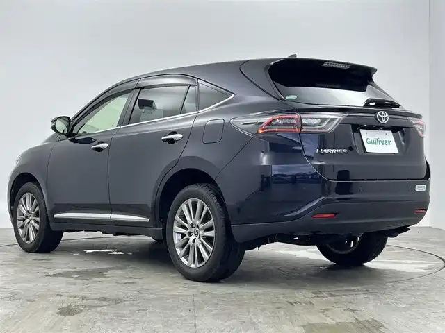 トヨタ ハリアー プレミアム アドバンスドP 愛知県 2016(平28)年 3.5万km スパークリングブラックパールクリスタルシャイン JBLプレミアムサウンド/トヨタセーフティセンス/　・プリクラッシュセーフティ/　・レーンディパーチャーアラート/　・クリアランスソナー/　・レーダークルーズコントロール/メーカーナビ/　（BT/フルセグTV/CD/DVD/USB）/パノラミックビューモニター/ETC2.0/ドラレコ/パワーバックドア/ハーフレザーシート/運転席パワーシート/ウッドコンビハンドル/純正18インチAW