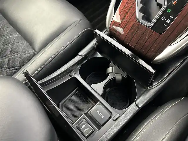 トヨタ ハリアー プレミアム アドバンスドP 愛知県 2016(平28)年 3.5万km スパークリングブラックパールクリスタルシャイン JBLプレミアムサウンド/トヨタセーフティセンス/　・プリクラッシュセーフティ/　・レーンディパーチャーアラート/　・クリアランスソナー/　・レーダークルーズコントロール/メーカーナビ/　（BT/フルセグTV/CD/DVD/USB）/パノラミックビューモニター/ETC2.0/ドラレコ/パワーバックドア/ハーフレザーシート/運転席パワーシート/ウッドコンビハンドル/純正18インチAW