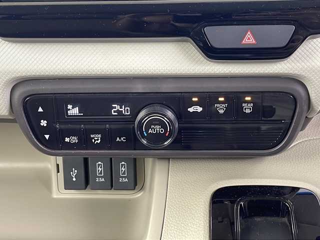 ホンダ Ｎ ＢＯＸ G L ホンダセンシング 埼玉県 2017(平29)年 6.8万km クリスタルブラックパール 純正９インチナビ　/バックカメラ　/パワースライドドア　/ホンダセンシング　/ビルトインＥＴＣ　/純正ドライブレコーダー　/Ａｐｐｌｅｃａｒｐｌａｙ　/オートライト　/ＬＥＤライト　/純正フロアマット　/ドアバイザー