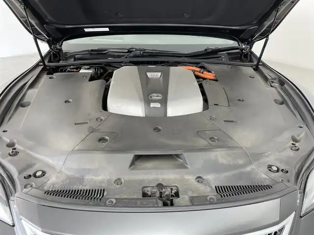 レクサス ＬＳ 500h エグゼクティブ 群馬県 2018(平30)年 14.8万km グラファイトブラックガラスフレーク ムーンルーフ（チルト＆アウタースライド式）/純正後席読書灯/＝＝＝＝＝/マークレビンソン/純正１２．３インチSDナビ/AM/FM/CD/DVD/Blu-ray/SD/サウンドライブラリ/USB/AUX/Bluetooth/フルセグTV/パノラミックビューモニター/１１インチリヤエンターテインメントシステム/レクサスセーフティシステム+A/PCS/LTA/LCA/FCTA/AHS/RSA/TMN/レーダークルーズコントロール/ITSコネクト/BSM/PKSA/PKSB/電動リヤシェード（リヤ）/前席+後席左右パワーシート・シートヒーター・シートベンチレーション/後席左右温感リラクゼーション・大型ヘッドレスト/デジタルインナーミラー/=====/ムーンルーフ　純正後席読書灯　マークレビンソン　純正１２．３インチナビ　パノラミックビューモニター　１１インチリヤエンターテインメントシステム　レクサスセーフティシステム＋Ａ　液晶ミラー　禁煙車/ステアリングヒーター/ステアリングスイッチ/ヘッドアップディスプレイ/AC１００V電源/パワーバックドア/＝＝＝＝＝