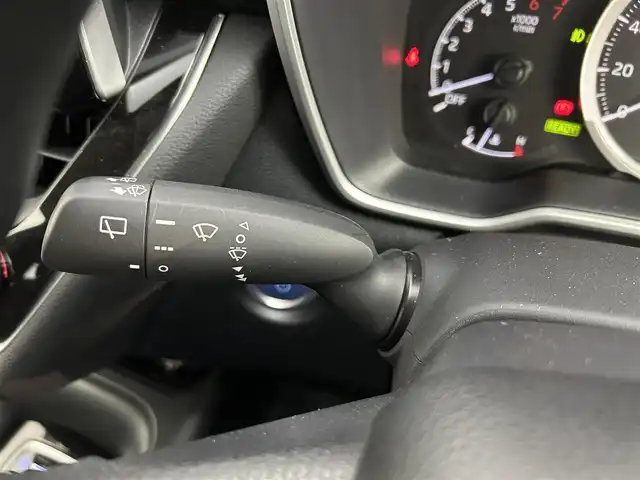 トヨタ カローラツーリング ハイブリッド G－X 道央・札幌 2022(令4)年 5.9万km プラチナホワイトパールマイカ ・4WD/・トヨタセーフティセンス/・衝突被害軽減ブレーキ/・レーンキープアシスト/・レーダークルーズコントロール/・オートハイビーム/・標識認識システム/・純正ディスプレイオーディオ/・バックカメラ/・Bluetooth/・ビルトインETC/・AC100V/・オートブレーキホールド/・ドアロック連動ミラー/・ステアリングスイッチ/・ミラーヒーター/・スマートキー/・プッシュスタート/・横滑り防止装置