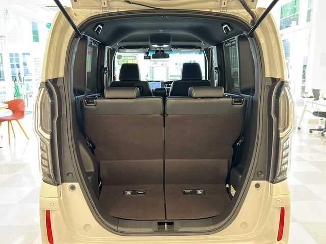 ホンダ Ｎ ＢＯＸ カスタム G L ターボ ホンダセンシング 岐阜県 2020(令2)年 6.2万km プラチナホワイトパール 純正8インチナビゲーション/バックモニター/フルセグテレビ/Bluetooth/CD・DVD再生/ETC/前後ドライブレコーダー/ホンダセンシング/追従クルーズコントロール/車線逸脱防止/両側パワースライドドア/スマートキー/プッシュスタート/スペアキー/オートエアコン/ハーフレザーシート/前席シートヒーター/LEDヘッドライト/オートライト/純正フロアマット/純正アルミホイール