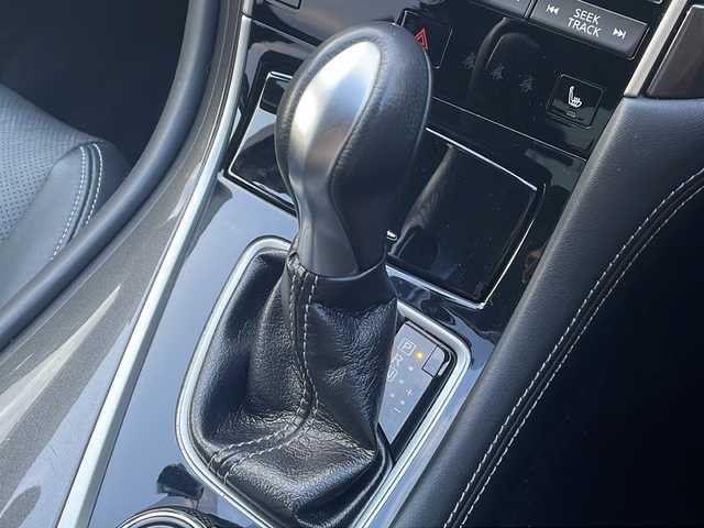 日産 スカイライン 200GT－t タイプP 広島県 2017(平29)年 7.3万km ダークメタルグレー 純正ナビ/Bluetooth/CD/DVD/USB/フルセグTV/アランドビューカメラ/ビルトインETC/前後ドライブレコーダー/レザーシート/シートヒーター/パワーシート/アダプティブクルーズコントロール/LEDオートライト/フォグランプ/純正17インチアルミホイール/純正フロアマット/ドアバイザー/スマートキー/ABS/レーンキープアシスト/横滑り防止装置/衝突被害軽減ブレーキ