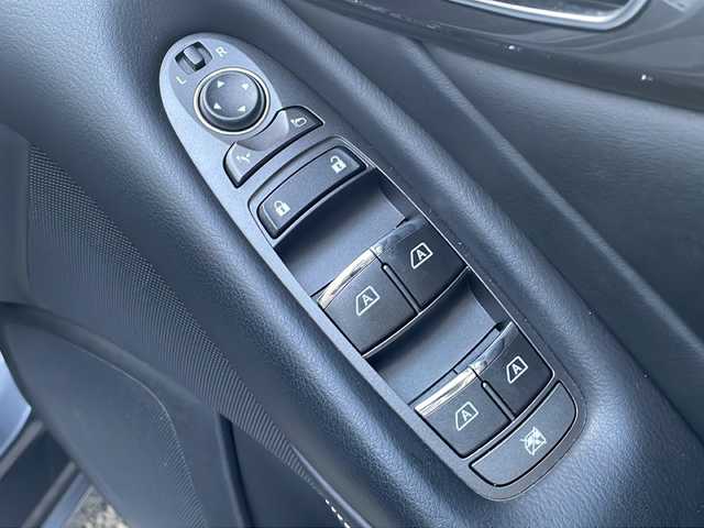 日産 スカイライン 200GT－t タイプP 広島県 2017(平29)年 7.3万km ダークメタルグレー 純正ナビ/Bluetooth/CD/DVD/USB/フルセグTV/アランドビューカメラ/ビルトインETC/前後ドライブレコーダー/レザーシート/シートヒーター/パワーシート/アダプティブクルーズコントロール/LEDオートライト/フォグランプ/純正17インチアルミホイール/純正フロアマット/ドアバイザー/スマートキー/ABS/レーンキープアシスト/横滑り防止装置/衝突被害軽減ブレーキ