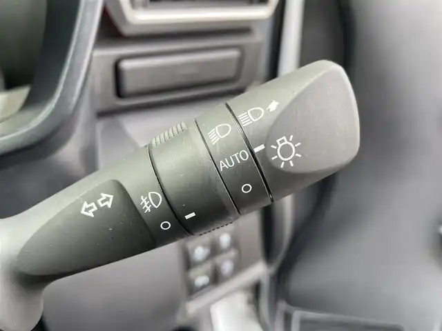スバル レックス Z 群馬県 2023(令5)年 1.7万km シャイニングホワイトパール ワンオーナー/スマートアシスト/・衝突回避支援ブレーキ/・衝突警報/・前方後方誤発進抑制機能/・コーナーセンサー/・ふらつき警報/・全車速追従クルーズコントロール/・車線逸脱警報/・ブラインドスポットモニター/・リヤクロストラフィックアラート/・ハイビームアシスト/・シーケンシャルウィンカー/・サイドビューランプ/純正ディスプレイオーディオ/　（Bluetooth フルセグ USB Ipod　androidauto　　AppleCarplay AM FM )/全方位カメラ/バックカメラ/HDMI/前席シートヒーター/ビルトインETC/アイドリングストップ/ウィンカーミラー/横滑り防止/純正フロアマット/LEDヘッドランプ/オートライト/革巻きステアリング/ステアリングスイッチ/取扱説明書