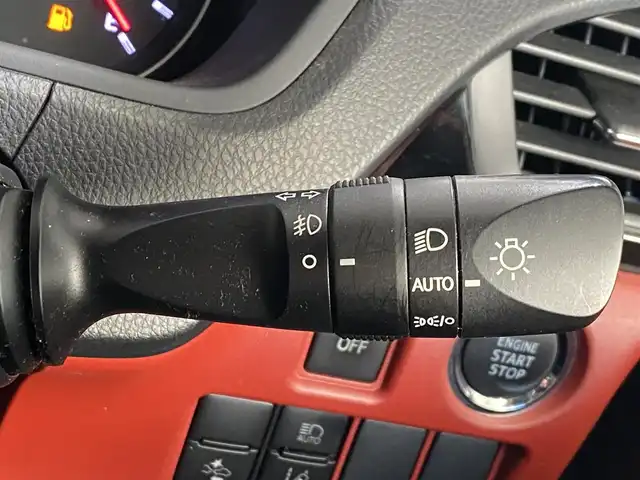 トヨタ ヴォクシー ZS 岐阜県 2021(令3)年 6.8万km ボルドーマイカメタリック メーカー純正10インチナビ/（フルセグ・Bluetooth・CD・DVD・USB）/両側パワースライドドア　/トヨタセーフティセンス/クリアランスソナー/COMTEC製前後ドライブレコーダー　/バックカメラ/革巻きステアリング/ステアリングスイッチ/デュアルオートエアコン/リアクーラー/LEDヘッドライト　/オートマチックハイビーム/フロントフォグランプ/ビルトインETC　/純正フロアマット/純正16インチアルミホイール/マニュアルモード付AT