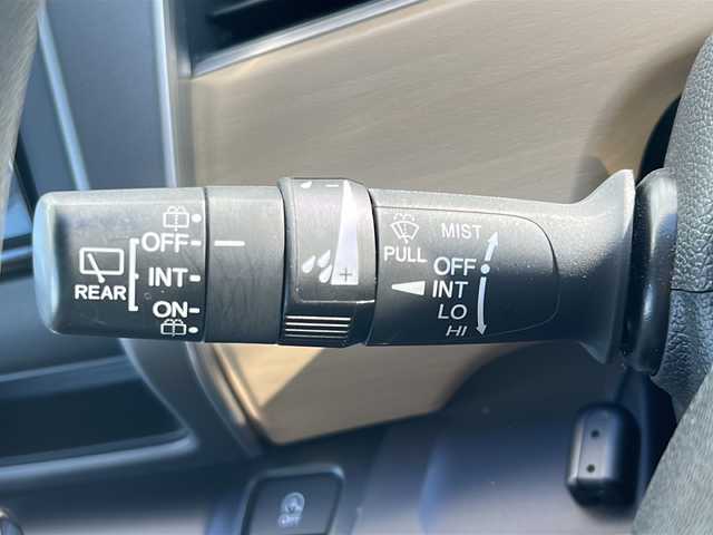 ホンダ フリード G ホンダセンシング 山形県 2017(平29)年 5.3万km ホワイトオーキッドパール 禁煙車/ワンオーナー/４WD/ホンダセンシング/Moduloエアロ（フロント、サイド）/両側パワースライドドア/Gathersメモリナビ（VXM-175VFi）/（Bluetooth/CD/DVD/フルセグ)/バックカメラ/LEDオートライト/フォグランプ/シートヒーター/ウッドパネル/純正フロアゴムマット/ビルトインETC/取扱説明書/保証書/スペアキー×１/ドアバイザー