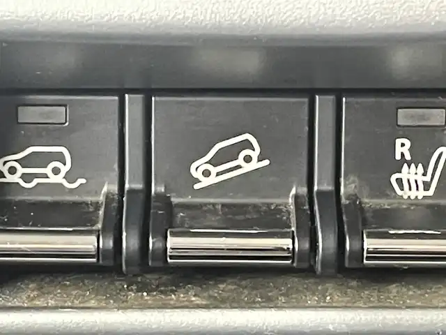 スズキ ハスラー G 道央・札幌 2016(平28)年 3.2万km アクティブイエロー/ブラック2トーンルーフ ・ワンオーナー/・４WD/・社外メモリナビ/・CD/DVD/BT/フルセグ/USB/SD/iPod/・バックカメラ/・純正エンジンスターター/・衝突軽減ブレーキ/・横滑り防止装置/・アイドリングストップ/・シートヒーター/・ダウンヒルアシストコントロール/・ハロゲンヘッドライト/・純正スチールホイール/・オートエアコン/・ドアバイザー/・純正フロアマット/・保証書/・プッシュスタート/・スマートキー