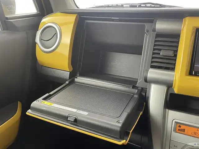 スズキ ハスラー G 道央・札幌 2016(平28)年 3.2万km アクティブイエロー/ブラック2トーンルーフ ・ワンオーナー/・４WD/・社外メモリナビ/・CD/DVD/BT/フルセグ/USB/SD/iPod/・バックカメラ/・純正エンジンスターター/・衝突軽減ブレーキ/・横滑り防止装置/・アイドリングストップ/・シートヒーター/・ダウンヒルアシストコントロール/・ハロゲンヘッドライト/・純正スチールホイール/・オートエアコン/・ドアバイザー/・純正フロアマット/・保証書/・プッシュスタート/・スマートキー