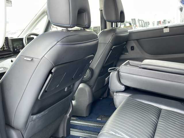 日産 セレナ オーテック 道北・旭川 2023(令5)年 4.2万km 青Ⅱ /4WD//禁煙車//ワンオーナー//純正エアロ//純正12.3型ディスプレイオーディオナビ機能付き//アラウンドビューモニター//インテリジェントルームミラー//プロパイロット//エマージェンシーブレーキ//レーンキープアシスト//レーダークルーズコントロール//誤発進抑制//ハンドル支援//BSI/BSW//アイドリングストップ//コーナーセンサー//両側ハンズフリーパワースライドドア//3列目スライドシート//2列目超ロングスライド/横スライドシート//シートバックテーブル//AUTECH刺繍付ブルーアクセントブラック合皮シート//前席2列目シートヒーター//ステアリングヒーター//デジタルメーター/7インチカラーディスプレイ//オートハイビーム//オートライト//LEDヘッドライト//フォグライト//リアフォグ//LEDシグネチャーランプ//ワイヤレス充電//前後ドライブレコーダー//ビルトインETC2.0//サンシェード//純正フロアマット//ドアバイザー//フロントデアイサー//ミラーヒーター//スイッチタイプ電制シフト/カラー番号【XGT】カスピアンブルー/ダイヤモンドブラックルーフ