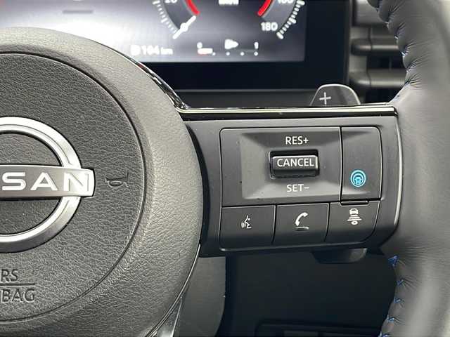 日産 セレナ オーテック 道北・旭川 2023(令5)年 4.2万km 青Ⅱ /4WD//禁煙車//ワンオーナー//純正エアロ//純正12.3型ディスプレイオーディオナビ機能付き//アラウンドビューモニター//インテリジェントルームミラー//プロパイロット//エマージェンシーブレーキ//レーンキープアシスト//レーダークルーズコントロール//誤発進抑制//ハンドル支援//BSI/BSW//アイドリングストップ//コーナーセンサー//両側ハンズフリーパワースライドドア//3列目スライドシート//2列目超ロングスライド/横スライドシート//シートバックテーブル//AUTECH刺繍付ブルーアクセントブラック合皮シート//前席2列目シートヒーター//ステアリングヒーター//デジタルメーター/7インチカラーディスプレイ//オートハイビーム//オートライト//LEDヘッドライト//フォグライト//リアフォグ//LEDシグネチャーランプ//ワイヤレス充電//前後ドライブレコーダー//ビルトインETC2.0//サンシェード//純正フロアマット//ドアバイザー//フロントデアイサー//ミラーヒーター//スイッチタイプ電制シフト/カラー番号【XGT】カスピアンブルー/ダイヤモンドブラックルーフ