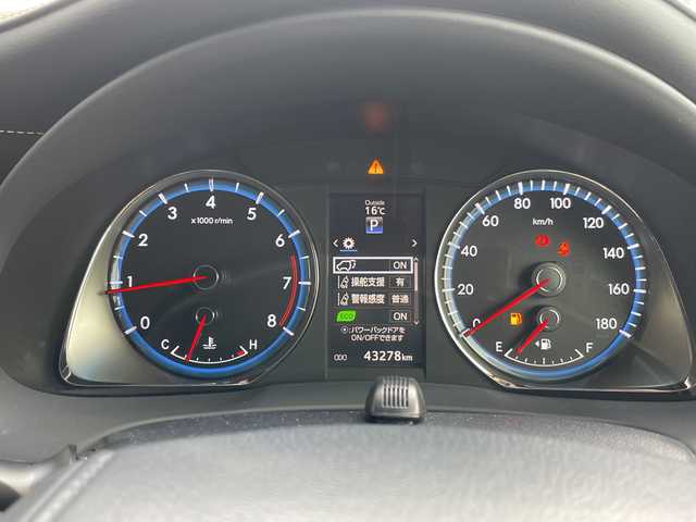 トヨタ ハリアー プレミアム 愛知県 2016(平28)年 4.4万km ホワイトパールクリスタルシャイン 純正ナビ/クルーズコントロール/バックカメラ/電動リアゲート/パワーシート/純正アルミホイール/LEDヘッドライト/オートマチックハイビーム/ETC/フルセグ/CD DVD/Bluetooth/ステアリングスイッチ/スマートキー/プッシュスタート