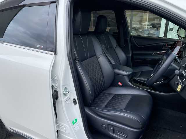 トヨタ ハリアー プレミアム 愛知県 2016(平28)年 4.4万km ホワイトパールクリスタルシャイン 純正ナビ/クルーズコントロール/バックカメラ/電動リアゲート/パワーシート/純正アルミホイール/LEDヘッドライト/オートマチックハイビーム/ETC/フルセグ/CD DVD/Bluetooth/ステアリングスイッチ/スマートキー/プッシュスタート