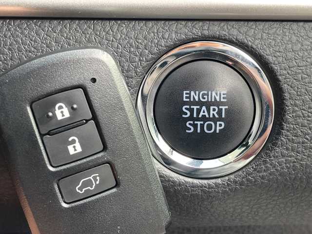 トヨタ ハリアー プレミアム 愛知県 2016(平28)年 4.4万km ホワイトパールクリスタルシャイン 純正ナビ/クルーズコントロール/バックカメラ/電動リアゲート/パワーシート/純正アルミホイール/LEDヘッドライト/オートマチックハイビーム/ETC/フルセグ/CD DVD/Bluetooth/ステアリングスイッチ/スマートキー/プッシュスタート