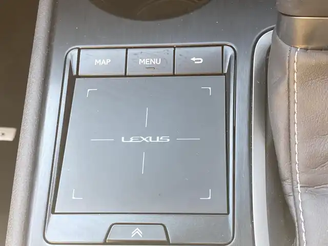 レクサス ＵＸ 250h バージョンL 福岡県 2019(平31)年 5.8万km 緑 純正ナビ（FM・AM・BT・DISC）/ブラインドスポットモニター/前席シートヒーター/前席パワーシート/ステアリングヒーター/ワイヤレス充電器/パワーバックドア/クルーズコントロール/セーフティシステムプラス/ブレーキホールド/パーキングサポートブレーキ