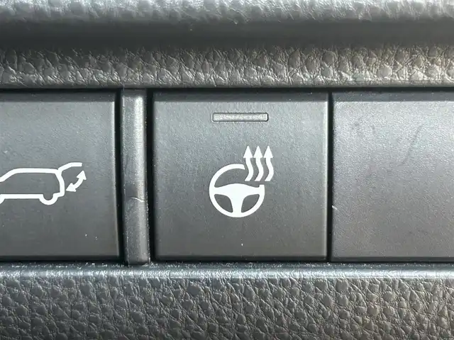 トヨタ ハリアー ハイブリッド Z レザーパッケージ 岡山県 2021(令3)年 7万km プレシャスブラックパール 登録時走行距離69650km/パノラマルーフ/モデリスタフルエアロ/JBLプレミアムサウンド/純正12.3インチナビ/フルセグTV(AM/FM/Bluetooth)/全方位カメラ/ビルトインETC2.0/デジタルインナーミラー/ヘッドアップディスプレイ/トヨタセーフティセンス/・ブラインドスポットモニター/・プリクラッシュセーフティ/・レーダークルーズコントロール/・レーンディバーチャーアラート/D/N席シートヒーター/D/N席ベンチレーション/ステアリングヒーター/クリアランスソナー/横滑り防止装置/アイドリングストップ/パワーバックドア/19インチ純正AW/純正フロアマット/本革シート/D+N席パワーシート