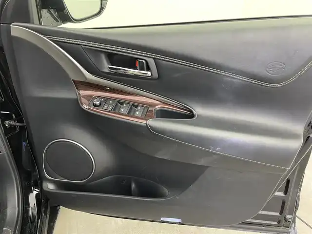 トヨタ ハリアー プレミアム 富山県 2014(平26)年 5.5万km ブラック 社外ナビ（AM/FM/DVD/BT/フルセグ）/バックカメラ/ETC/ハーフレザーシート/衝突被害軽減システム/クルーズコントロール/レーンキープアシスト/横滑り防止装置/アイドリングストップ/純正アルミホイール/純正フロアマット/オートLEDライト/オートマチックハイビーム/フォグライト/ウッドコンビステアリング/スマートキー/スペアキー