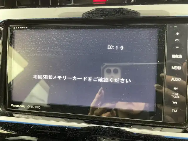 トヨタ ハリアー プレミアム 富山県 2014(平26)年 5.5万km ブラック 社外ナビ（AM/FM/DVD/BT/フルセグ）/バックカメラ/ETC/ハーフレザーシート/衝突被害軽減システム/クルーズコントロール/レーンキープアシスト/横滑り防止装置/アイドリングストップ/純正アルミホイール/純正フロアマット/オートLEDライト/オートマチックハイビーム/フォグライト/ウッドコンビステアリング/スマートキー/スペアキー