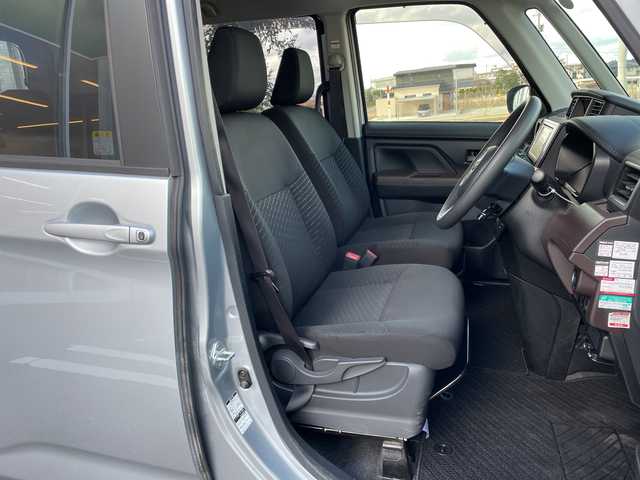 トヨタ タンク G S 富山県 2017(平29)年 6.4万km ブライトシルバーM 禁煙車/純正ディーラーＳＤナビ/型式：NSCN-W59C/（CD/ワンセグTV/AUX）/両側パワースライドドア/バックカメラ/ＥＴＣ/プッシュスタート/スマートキー×２/アイドリングストップ/フォグランプ/ドアバイザー/レーンアシスト